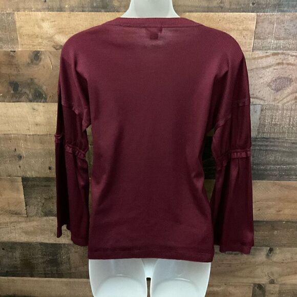 Baea Top V-Neck Blouse Bell Sleeves Maroon Bordeaux Burgundy Size Medium - Picture 8 of 9